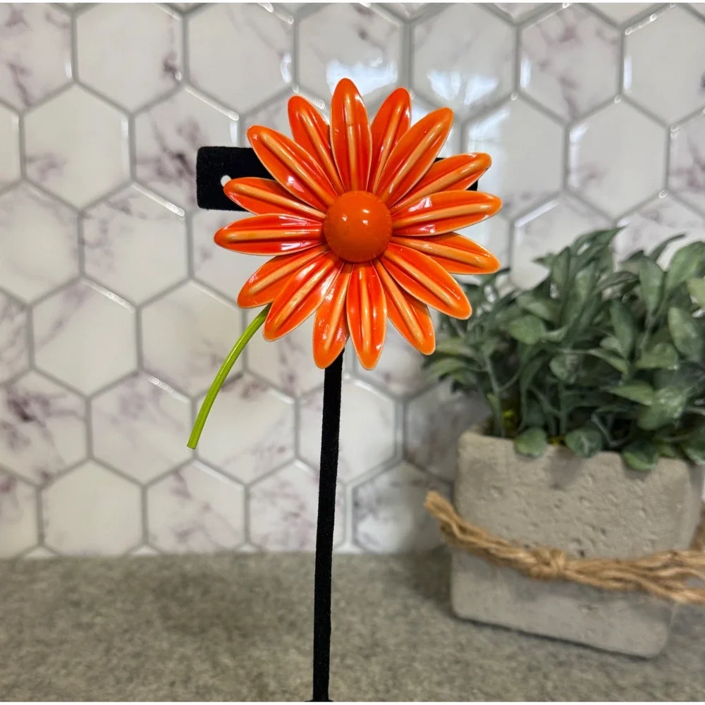 N/A vibrant orange